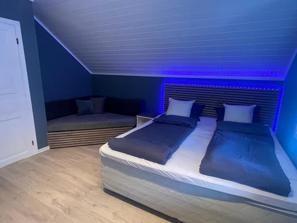 10 Min Walk From World Championship Villaer *